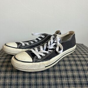 GUC Converse Chuck Taylor All Star Low Top Size 7 Black Canvas Sneakers
